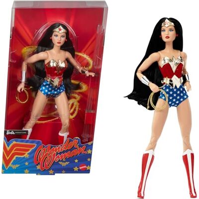 Barbie Signature Wonder Woman Sammlerpuppe Sammlerpuppe mit rot-blauem Tanksuit und goldenen Accessoires, ab 6 Jahren, JBJ36 Barbie Signature Wonder Woman Sammlerpuppe Sammlerpuppe mit rot-blauem Tanksuit und goldenen Accessoires, ab 6 Jahren, JBJ36