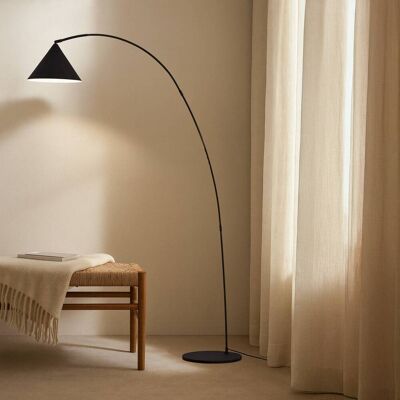 Lindby ívlámpa Triangolo, fekete, magasság 195 cm, fém E27, Fekete, Nappali / Étkező, fém, Modern Lindby ívlámpa Triangolo, fekete, magasság 195 cm, fém E27, Fekete, Nappali / Étkező, fém, Modern