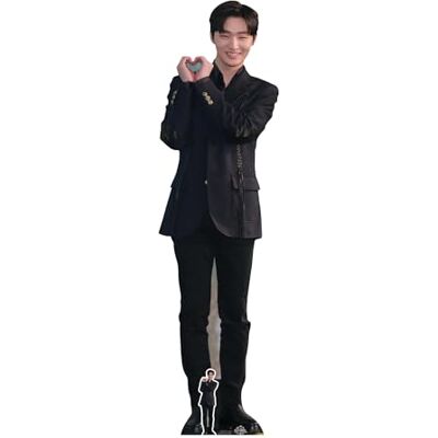 Iconicgreats - Yoon Ji Sung Lifesize - Cardboard Cutout Iconicgreats - Yoon Ji Sung Lifesize - Cardboard Cutout