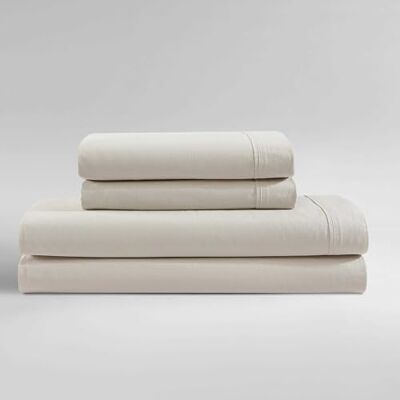 Calvin Klein Twin Bed Sheets, Cotton Percale Bedding Set with Matching Pillowcase, Deep Pockets, Relaxed Garment Washed, Dorm Essentials (Washed Percale Light Beige) Calvin Klein Twin Bed Sheets, Cotton Percale Bedding Set with Matching Pillowcase, Deep Pockets, Relaxed Garment Washed, Dorm Essentials (Washed Percale Light Beige)
