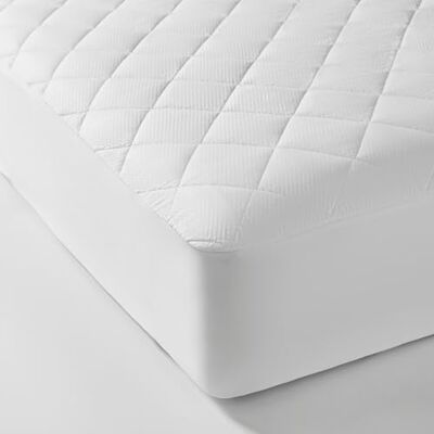 The Fine Bedding Company Breathe Mattress Protector – Mattress Protector Super King with Recycled Eco Smartfil® and Modal, Breathable Fabric, Hypoallergenic and Washable – Super King The Fine Bedding Company Breathe Mattress Protector – Mattress Protector Super King with Recycled Eco Smartfil® and Modal, Breathable Fabric, Hypoallergenic and Washable – Super King