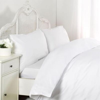 Kampala Hill 100% Egyptian Cotton Oxford Pillowcase Pair 200 Thread Count White One Size Bedding Kampala Hill 100% Egyptian Cotton Oxford Pillowcase Pair 200 Thread Count White One Size Bedding