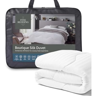 The Fine Bedding Company Boutique Silk Single Duvet 13.5 Tog – Lightweight Summer Duvet with Recycled Eco Smartfil® and Pure Silk Blend, Washable, Hotel Quality Quilt – Single Bed Size The Fine Bedding Company Boutique Silk Single Duvet 13.5 Tog – Lightweight Summer Duvet with Recycled Eco Smartfil® and Pure Silk Blend, Washable, Hotel Quality Quilt – Single Bed Size