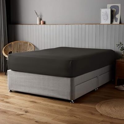 Silentnight Supersoft Fitted Sheet Cosy & Comfortable Delicate Touch Luxurious Easy Care Microfibre with Elasticated Corners Stylish & Modern Mattress Fitted Sheet, Double Bed, Black Silentnight Supersoft Fitted Sheet Cosy & Comfortable Delicate Touch Luxurious Easy Care Microfibre with Elasticated Corners Stylish & Modern Mattress Fitted Sheet, Double Bed, Black