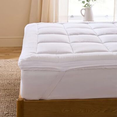 The Fine Bedding Company Dual Layer Mattress Topper Super King Two Layers of Supportive Fibres and Soft Touch Microfiber Cover, Hypoallergenic and Washable Luxury Mattress Topper The Fine Bedding Company Dual Layer Mattress Topper Super King Two Layers of Supportive Fibres and Soft Touch Microfiber Cover, Hypoallergenic and Washable Luxury Mattress Topper