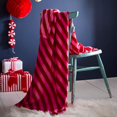 Fusion Christmas Fleece Throw – Candy Cane Pattern in Pink – 120 x 150cm – Soft Cosy Blanket for Kids & Adults – Festive Winter Sofa & Bed Throw – Lightweight Reversible Xmas Blanket Fusion Christmas Fleece Throw – Candy Cane Pattern in Pink – 120 x 150cm – Soft Cosy Blanket for Kids & Adults – Festive Winter Sofa & Bed Throw – Lightweight Reversible Xmas Blanket