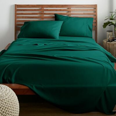 American Home Collection AONELAS Deluxe 4 Piece Bed Sheets Set Deep Pocket Extra Soft Microfiber Wrinkle Free Sheets Easy Care (Queen, Forest Green) American Home Collection AONELAS Deluxe 4 Piece Bed Sheets Set Deep Pocket Extra Soft Microfiber Wrinkle Free Sheets Easy Care (Queen, Forest Green)