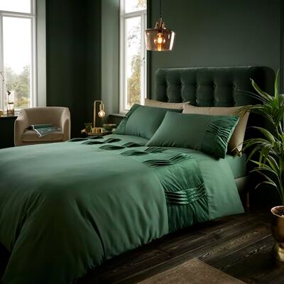 GC GAVENO CAVAILIA Velvet Quilt Cover King Size Bed Set Fancy Duvet Cover (230x220 cm) Breathable Comfy Bedding Sets King Polyester Bed Cover & Pillowcases Dark Green GC GAVENO CAVAILIA Velvet Quilt Cover King Size Bed Set Fancy Duvet Cover (230x220 cm) Breathable Comfy Bedding Sets King Polyester Bed Cover & Pillowcases Dark Green
