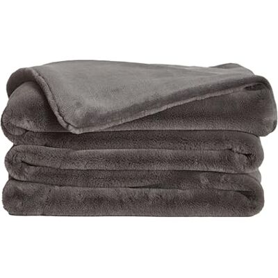 UnHide Marshmallow Faux Fur Blanket Heavy Weight, Extra Soft Blanket Made from Recycled Materials Machine Washable Queen Size (60" x 80") Charcoal Charlie UnHide Marshmallow Faux Fur Blanket Heavy Weight, Extra Soft Blanket Made from Recycled Materials Machine Washable Queen Size (60" x 80") Charcoal Charlie