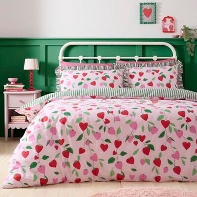 Bedlam Fun Strawberries Duvet Cover Set Single 135 x 200cm – Easy Care Bedding with Playful Strawberry Print, Includes 1 Pillowcase, Pink Bedlam Fun Strawberries Duvet Cover Set Single 135 x 200cm – Easy Care Bedding with Playful Strawberry Print, Includes 1 Pillowcase, Pink