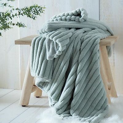 Appletree Morritz 130cm x 180cm Throw Green - Throw Blanket Appletree Morritz 130cm x 180cm Throw Green - Throw Blanket