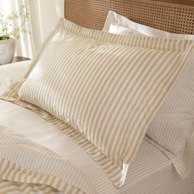 Yard furn. Hebden Mélange Stripe 100% Cotton Pillowcase Pair – Soft Textured Striped Design (Honey Yellow – 50x75cm) Yard furn. Hebden Mélange Stripe 100% Cotton Pillowcase Pair – Soft Textured Striped Design (Honey Yellow – 50x75cm)