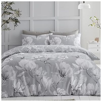 GC GAVENO CAVAILIA Reversible Duvet Quilt, Soft & Comfy Printed Set, Cosy Bed Covers, Polycotton, Magnolia Dream-Grey, Single GC GAVENO CAVAILIA Reversible Duvet Quilt, Soft & Comfy Printed Set, Cosy Bed Covers, Polycotton, Magnolia Dream-Grey, Single