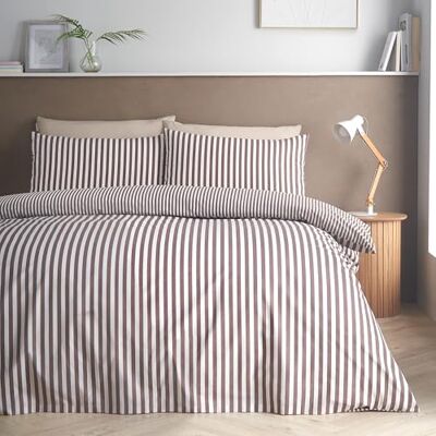 Catherine Lansfield Epping Textured Stripe Reversible Single Duvet Cover Set with Pillowcase Chocolate Catherine Lansfield Epping Textured Stripe Reversible Single Duvet Cover Set with Pillowcase Chocolate
