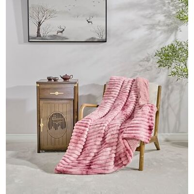 Miracle Home . Fleece Blanket Reversible Microfiber Kunzite Velvet Flannel and Sherpa 300GSM-180GSM, Soft, Warm and Lightweight, Machine Washable, 130 X 160 Pink Miracle Home . Fleece Blanket Reversible Microfiber Kunzite Velvet Flannel and Sherpa 300GSM-180GSM, Soft, Warm and Lightweight, Machine Washable, 130 X 160 Pink