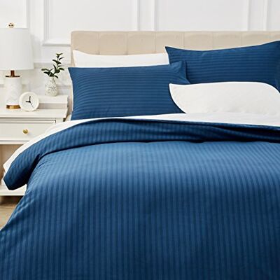 Amazon Basics Bedding 3-Piece Microfibre Double Duvet Set, Fade Resistant, Duvet Cover 200 x 200 cm & 2 Pillowcases 50 x 80 cm, Navy Blue Amazon Basics Bedding 3-Piece Microfibre Double Duvet Set, Fade Resistant, Duvet Cover 200 x 200 cm & 2 Pillowcases 50 x 80 cm, Navy Blue