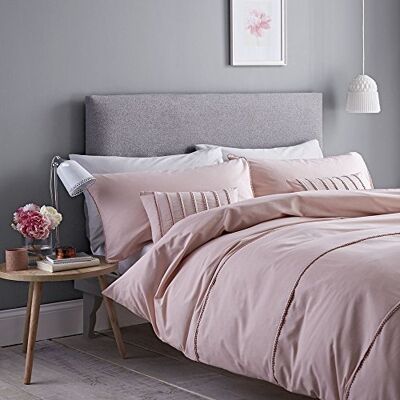 Catherine Lansfield Pom Pom Embellished Super King Duvet Set Blush Catherine Lansfield Pom Pom Embellished Super King Duvet Set Blush