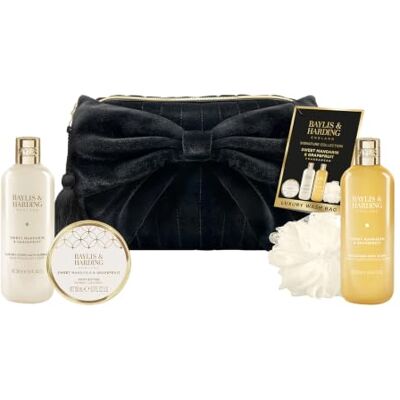 Baylis & Harding Signature Luxury Bow Wash Bag Gift Set 1 Pack Baylis & Harding Signature Luxury Bow Wash Bag Gift Set 1 Pack