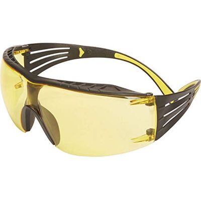 3M SecureFit SF403XSGAF-YEL safety glasses with anti-fog protection, yellow/black. 3M SecureFit SF403XSGAF-YEL safety glasses with anti-fog protection, yellow/black.