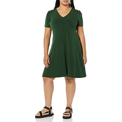 Amazon Essentials Women's Short-Sleeve V-Neck Fit and Flare Floral Jersey Dress, Dark Green, XXL Amazon Essentials Women's Short-Sleeve V-Neck Fit and Flare Floral Jersey Dress, Dark Green, XXL