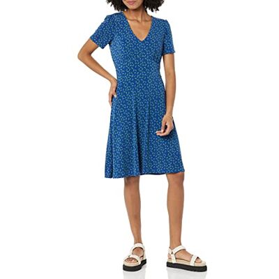 Amazon Essentials Women's Short-Sleeve V-Neck Fit and Flare Floral Jersey Dress, Bright Blue Floral, XXL Amazon Essentials Women's Short-Sleeve V-Neck Fit and Flare Floral Jersey Dress, Bright Blue Floral, XXL