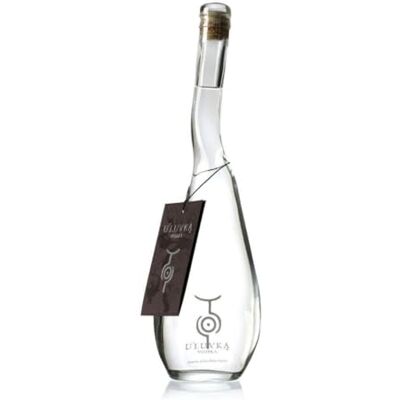 U'Luvka Vodka Signature, 70 cl U'Luvka Vodka Signature, 70 cl