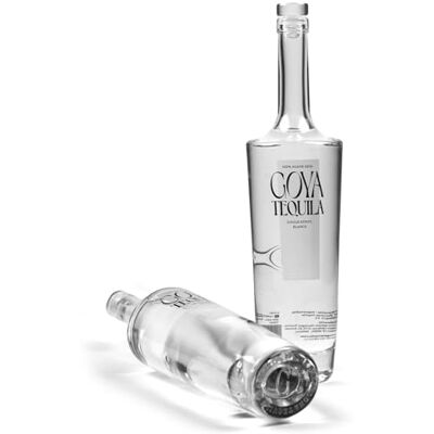 Goya Tequila Goya Single Estate Blanco Tequila 70cl 40% ABV 100% Blue Weber Agave Tahona Crushed, Wood Fermented For Margaritas, Palomas or Sipping Goya Tequila Goya Single Estate Blanco Tequila 70cl 40% ABV 100% Blue Weber Agave Tahona Crushed, Wood Fermented For Margaritas, Palomas or Sipping