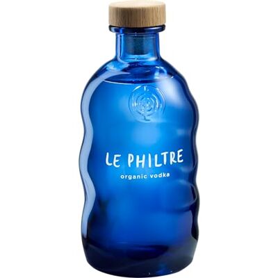 Le Philtre Organic French Vodka 100% Recycled Waste Glass, 70cl, 40% ABV Le Philtre Organic French Vodka 100% Recycled Waste Glass, 70cl, 40% ABV