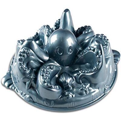Nordic Ware 57024 Octopus Non Stick Cake Tin, Octopus Shaped Cake Mould, Made from Cast-Aluminium, Made in The USA, Colour: Blue, 10 Cup Capacity Nordic Ware 57024 Octopus Non Stick Cake Tin, Octopus Shaped Cake Mould, Made from Cast-Aluminium, Made in The USA, Colour: Blue, 10 Cup Capacity