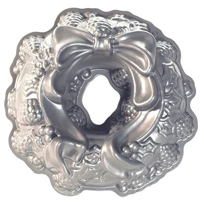 Nordic Ware Autumn Wreath Bundt Pan, Seasonal Aluminium Bundt Tin, Bundt Cake Tin with Autumnal Pattern, Premium Cake Mould Made in The USA, Colour: Bronze Nordic Ware Autumn Wreath Bundt Pan, Seasonal Aluminium Bundt Tin, Bundt Cake Tin with Autumnal Pattern, Premium Cake Mould Made in The USA, Colour: Bronze