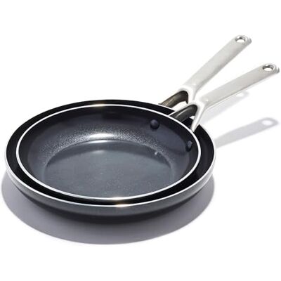 OXO Agility Series 24cm & 28cm Frying Pan Set – No-PFAS Ceramic Non-Stick, Quick-Heating Aluminium, Induction-Ready Base, Oven & Dishwasher Safe, Sturdy Stainless Steel Handles, Chip-Resistant Rims OXO Agility Series 24cm & 28cm Frying Pan Set – No-PFAS Ceramic Non-Stick, Quick-Heating Aluminium, Induction-Ready Base, Oven & Dishwasher Safe, Sturdy Stainless Steel Handles, Chip-Resistant Rims