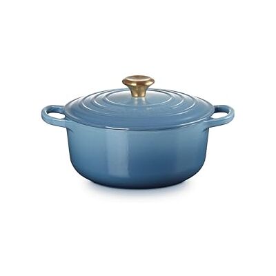 LE CREUSET Signature Enamelled Cast Iron Round Casserole Dish With Lid, 20 cm, 2.4 Litre, Chambray, 21177204344441 LE CREUSET Signature Enamelled Cast Iron Round Casserole Dish With Lid, 20 cm, 2.4 Litre, Chambray, 21177204344441