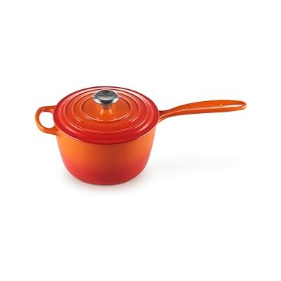 LE CREUSET Signature Enamelled Cast Iron Saucepan, for All Hob Types, 18 cm, 1.8 litres, Volcanic LE CREUSET Signature Enamelled Cast Iron Saucepan, for All Hob Types, 18 cm, 1.8 litres, Volcanic