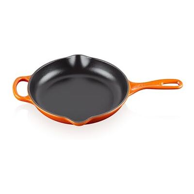 LE CREUSET Signature Enamelled Cast Iron Skillet Frying Pan with Helper Handle and Two Pouring Lips, 23 cm, Volcanic, 20182230900422 LE CREUSET Signature Enamelled Cast Iron Skillet Frying Pan with Helper Handle and Two Pouring Lips, 23 cm, Volcanic, 20182230900422