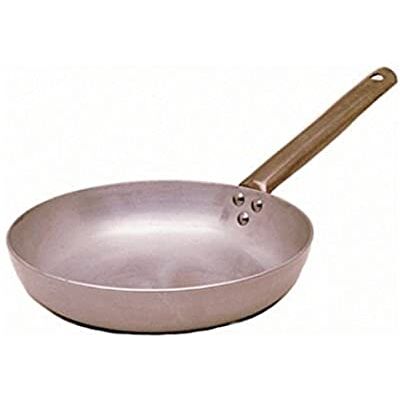 Genware NEV-700-20 Omelette Pan, 20 cm Genware NEV-700-20 Omelette Pan, 20 cm