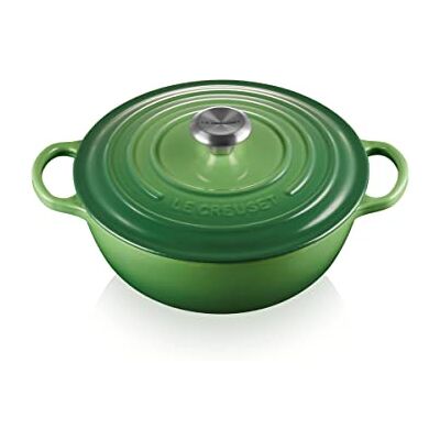 LE CREUSET Signature Soup Pot 26cm Bamboo Green SS Knob LE CREUSET Signature Soup Pot 26cm Bamboo Green SS Knob