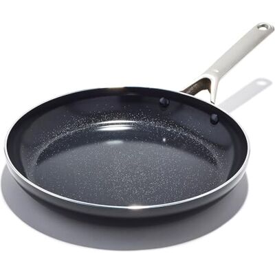 OXO Agility Series 30cm Frying Pan Skillet – No-PFAS Ceramic Non-Stick, Quick-Heating Aluminium, Induction-Ready Base, Oven & Dishwasher Safe, Sturdy Stainless Steel Handle, Chip-Resistant Rim OXO Agility Series 30cm Frying Pan Skillet – No-PFAS Ceramic Non-Stick, Quick-Heating Aluminium, Induction-Ready Base, Oven & Dishwasher Safe, Sturdy Stainless Steel Handle, Chip-Resistant Rim