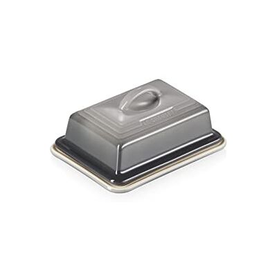 LE CREUSET Stoneware Butter Dish, 900 g, 17 x 12.5 x 9 cm, Flint, 70837174440000 LE CREUSET Stoneware Butter Dish, 900 g, 17 x 12.5 x 9 cm, Flint, 70837174440000