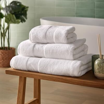 Silentnight Luxury Cotton Hand Towel Luxuriously Soft & Super Absorbent Deep Pile Towel 100% Cotton BCI Textured Waffle Border Hand Towel 90 x 50cm Machine Washable, White Silentnight Luxury Cotton Hand Towel Luxuriously Soft & Super Absorbent Deep Pile Towel 100% Cotton BCI Textured Waffle Border Hand Towel 90 x 50cm Machine Washable, White