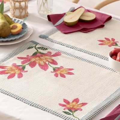 furn. Wylder Claudia Placemats – Indoor/Outdoor Washable Floral Blue Heritage Stripe Set of 4 Quick Drying Table Mats (Candy Red 46x36cm) furn. Wylder Claudia Placemats – Indoor/Outdoor Washable Floral Blue Heritage Stripe Set of 4 Quick Drying Table Mats (Candy Red 46x36cm)