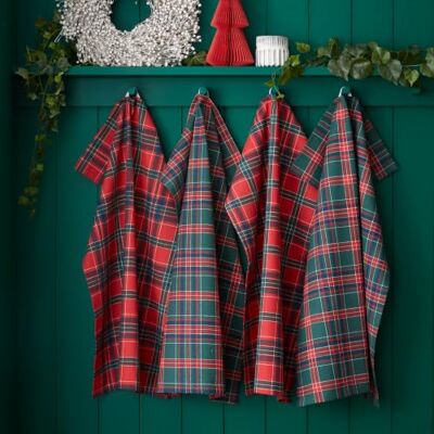 Catherine Lansfield Christmas Tartan Check Kitchen Tea Towel 4 Pack Red/Green Catherine Lansfield Christmas Tartan Check Kitchen Tea Towel 4 Pack Red/Green