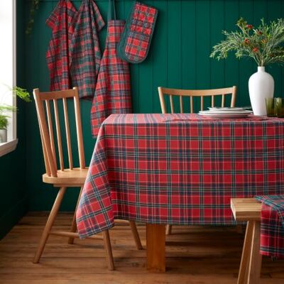Catherine Lansfield Christmas Tartan Check 137x229cm Table Cloth Red/Green Catherine Lansfield Christmas Tartan Check 137x229cm Table Cloth Red/Green
