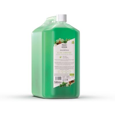 Wahl Aloe Soothe Shampoo for Dogs, Pet Friendly Formula, For Sensitive Skin, Concentrate 15:1, Gentle, 5 Litre Wahl Aloe Soothe Shampoo for Dogs, Pet Friendly Formula, For Sensitive Skin, Concentrate 15:1, Gentle, 5 Litre