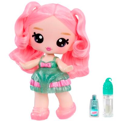 Yummiland Large Doll Susie Sour Straw Includes 1 Doll, DIY Scented Lip Gloss, Customisable Fashion and Hair, Suitable for Children Ages 4+ Yummiland Large Doll Susie Sour Straw Includes 1 Doll, DIY Scented Lip Gloss, Customisable Fashion and Hair, Suitable for Children Ages 4+