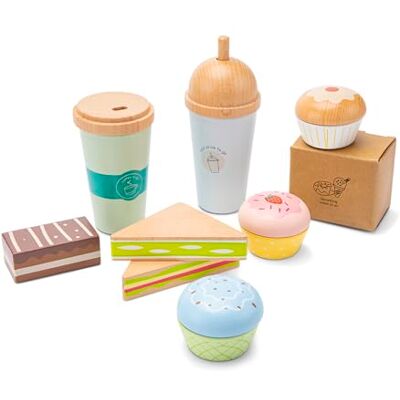 Woet ® Wooden Toy Coffee To Go Play Set, 15 Pieces Wooden Play Food, Takeaway Drinks, Sandwiches, Brownie & Mix and Match Cupcakes, Pretend Café Toy, Role Play, Age 2 Years+ Woet ® Wooden Toy Coffee To Go Play Set, 15 Pieces Wooden Play Food, Takeaway Drinks, Sandwiches, Brownie & Mix and Match Cupcakes, Pretend Café Toy, Role Play, Age 2 Years+