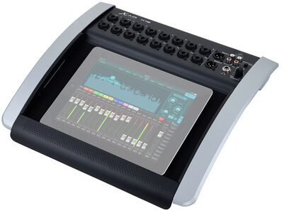 Behringer X18