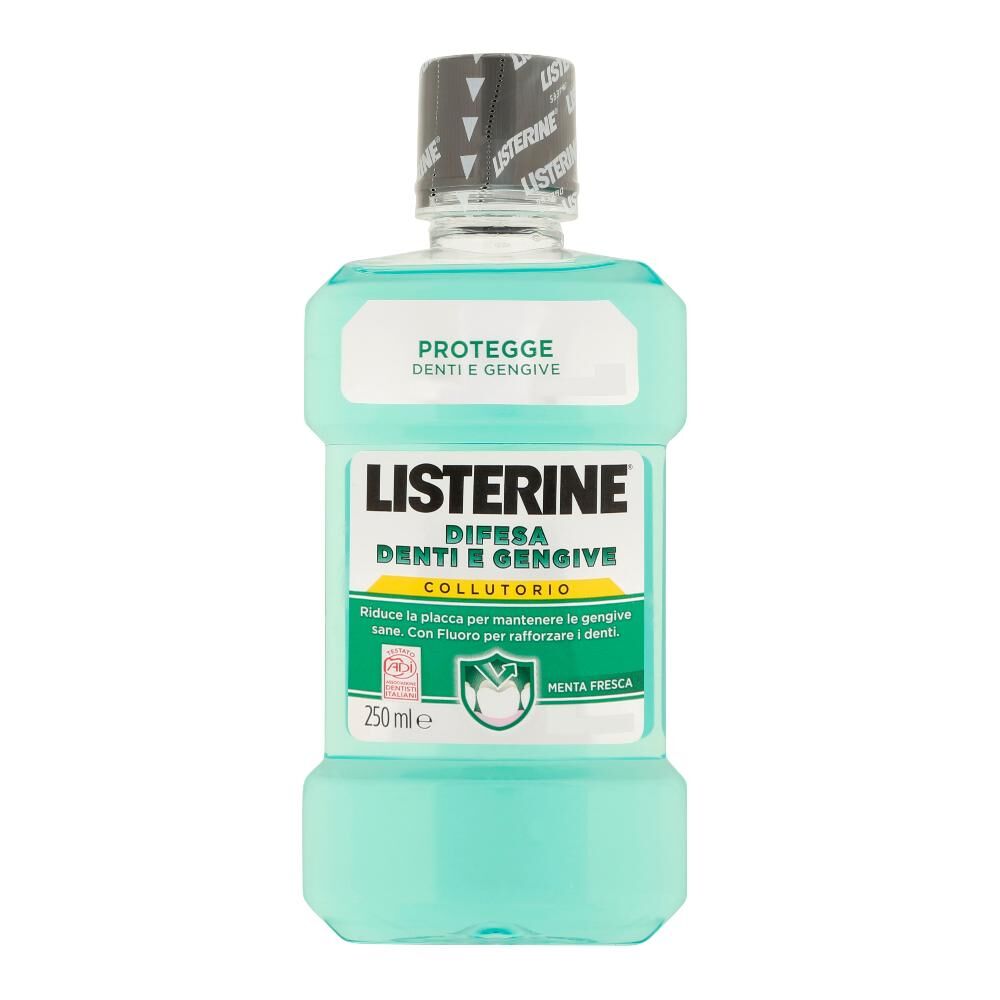 Johnson & Johnson Listerine  Igiene Orale Colluttorio Denti e Gengive Menta Forte 250 ml