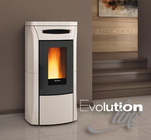 Termostufa Idro A Pellet La Nordica Extraflame Fiandra Idro 17.6 Kw In Maiolica Colore Panna