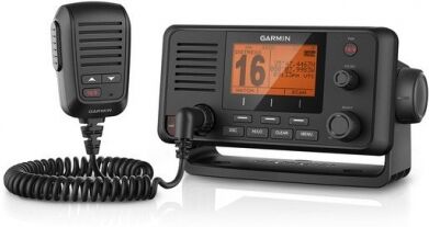 Garmin VHF 215i AIS