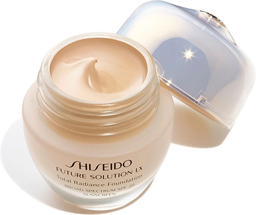 SHISEIDO FUTURE SOLUTION LX Total Radiance Foundation Golden 3 30 ml